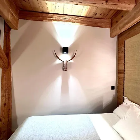 Du Clos Batisse Villa *